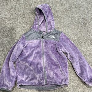 North face kids oso fleece zip up hoodie. 5T. Great condition.